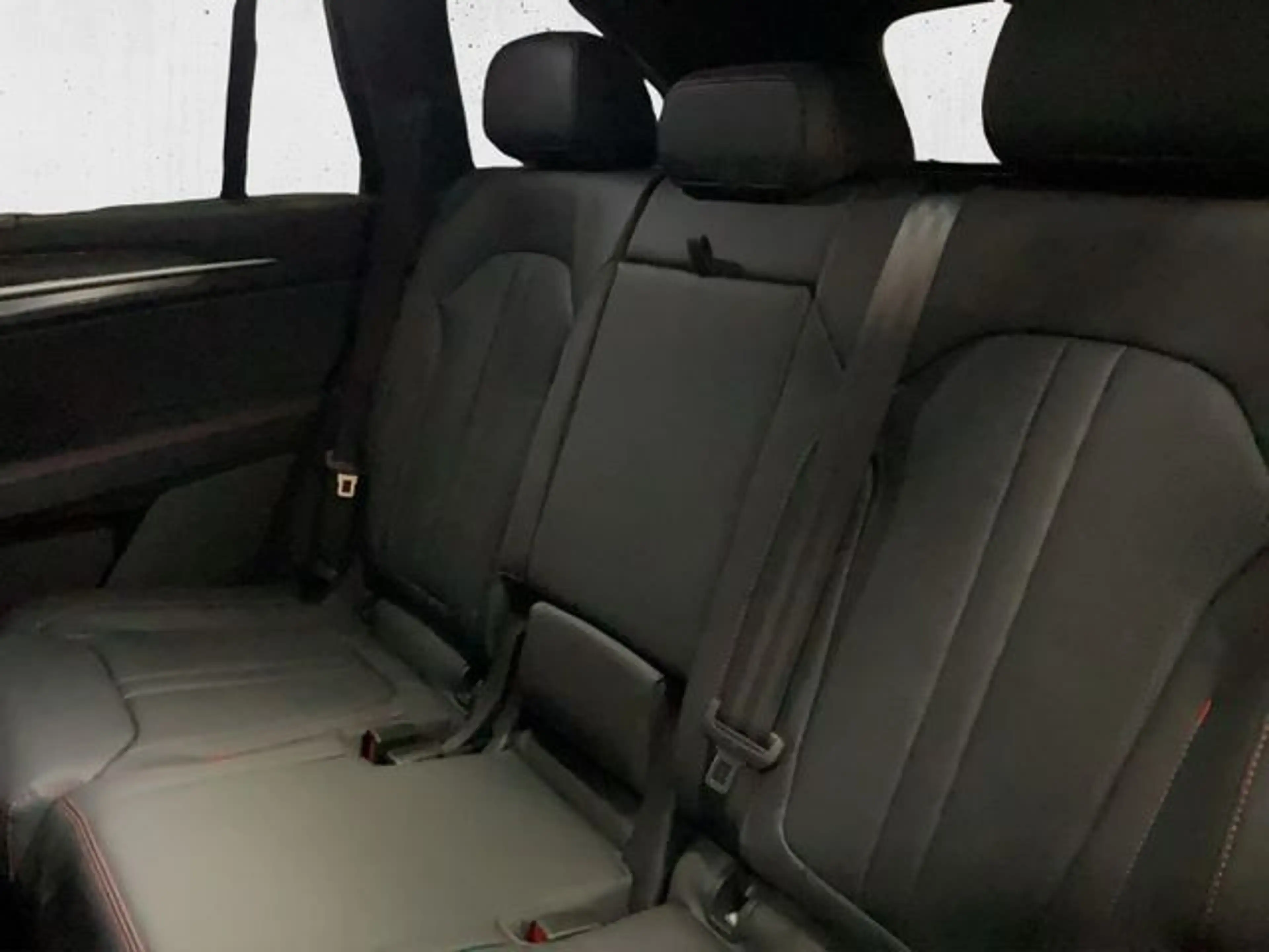 Skoda Kodiaq 2.0 TSI RS 4x4 HUD NAVI AHK 360° PANO — photo 10
