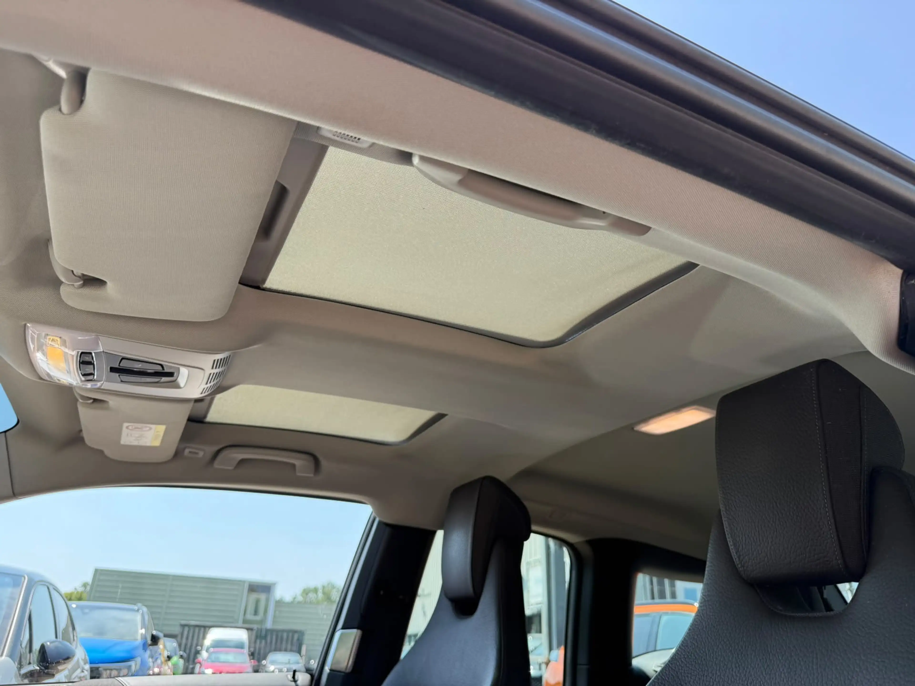 BMW i3 S Launch Edition 94Ah 33 kWh, Panodak, Leder, Navi — photo 17