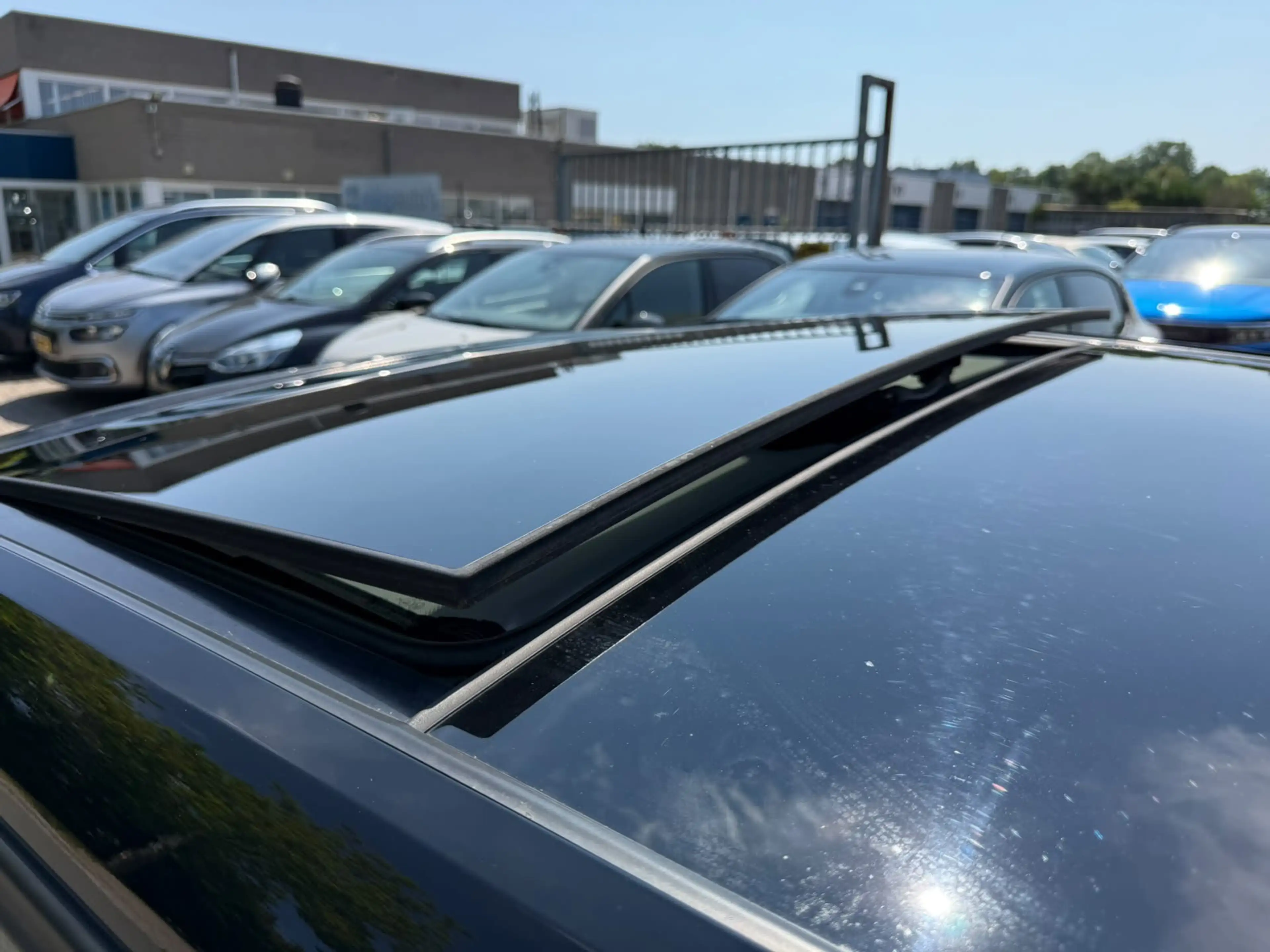 BMW i3 S Launch Edition 94Ah 33 kWh, Panodak, Leder, Navi — photo 23