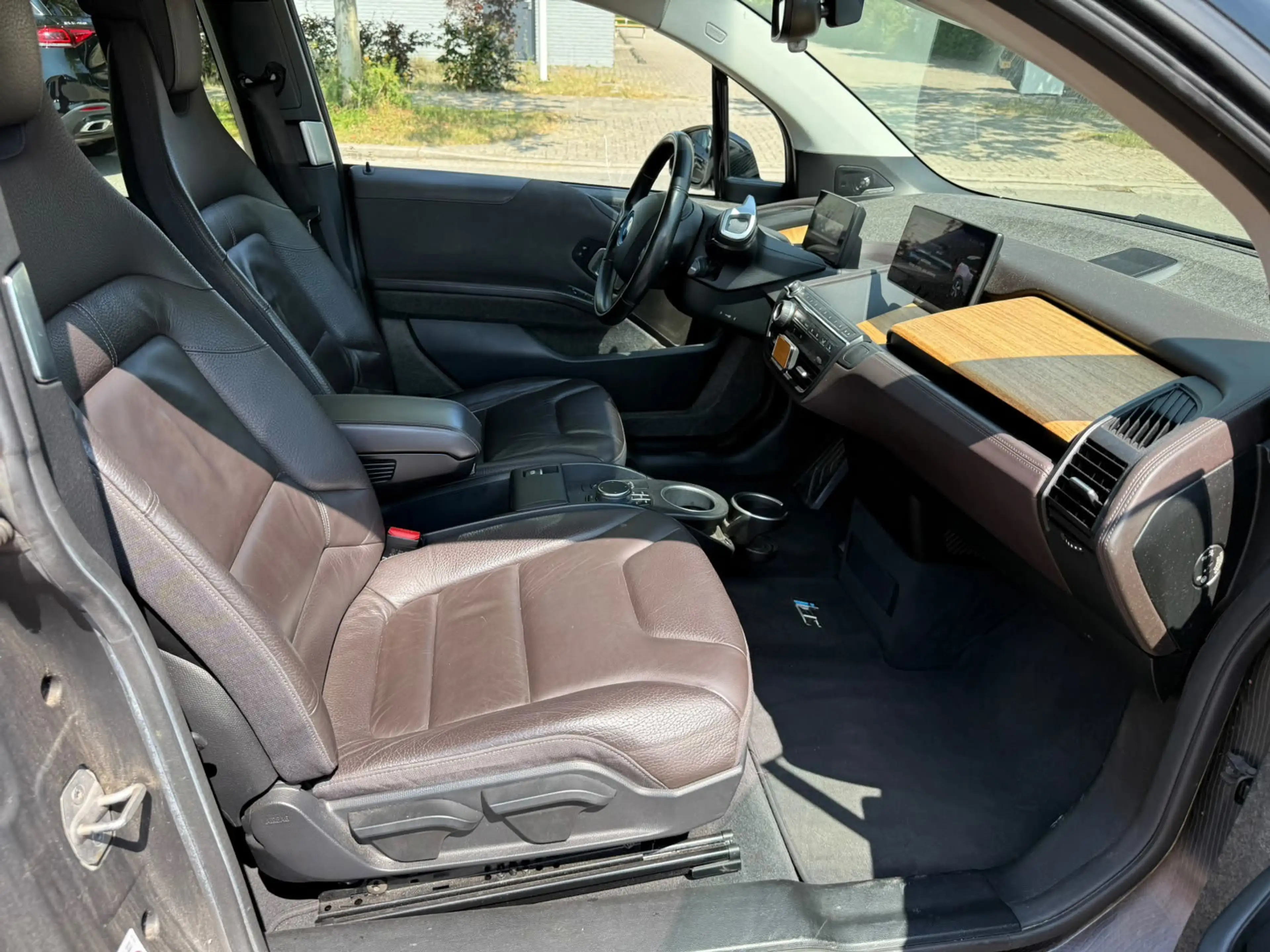 BMW i3 S Launch Edition 94Ah 33 kWh, Panodak, Leder, Navi — photo 12