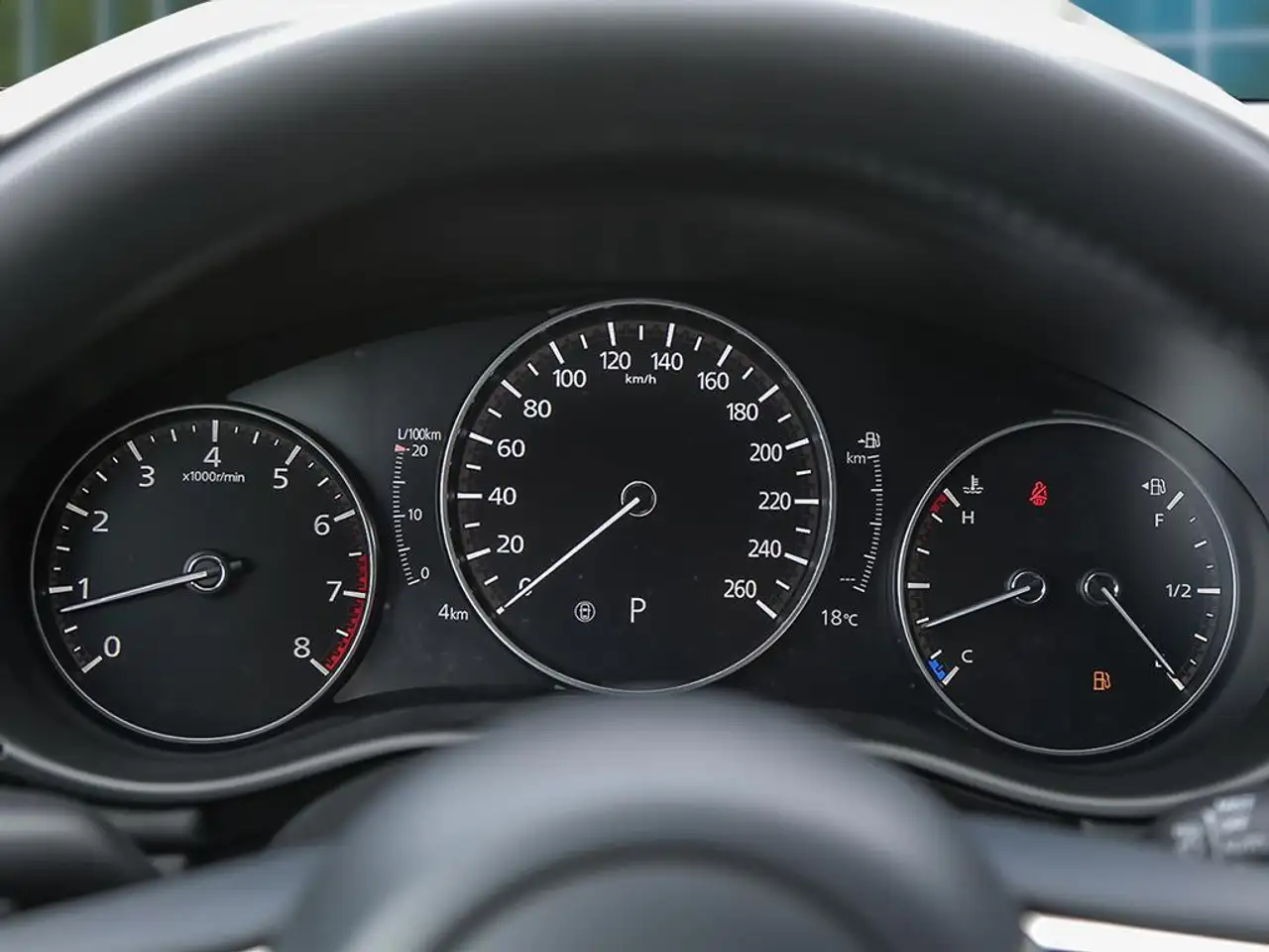 Mazda 3 снимка Mazda 3