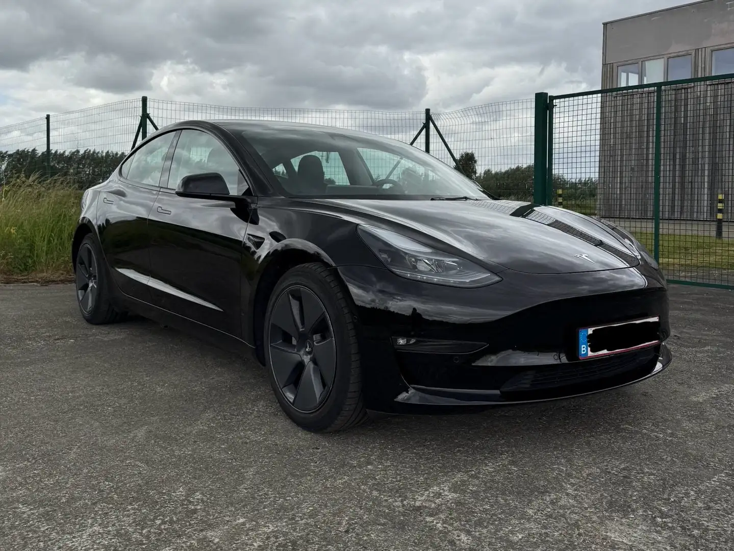 Tesla Model 3 Long Range AWD Zwart - 1