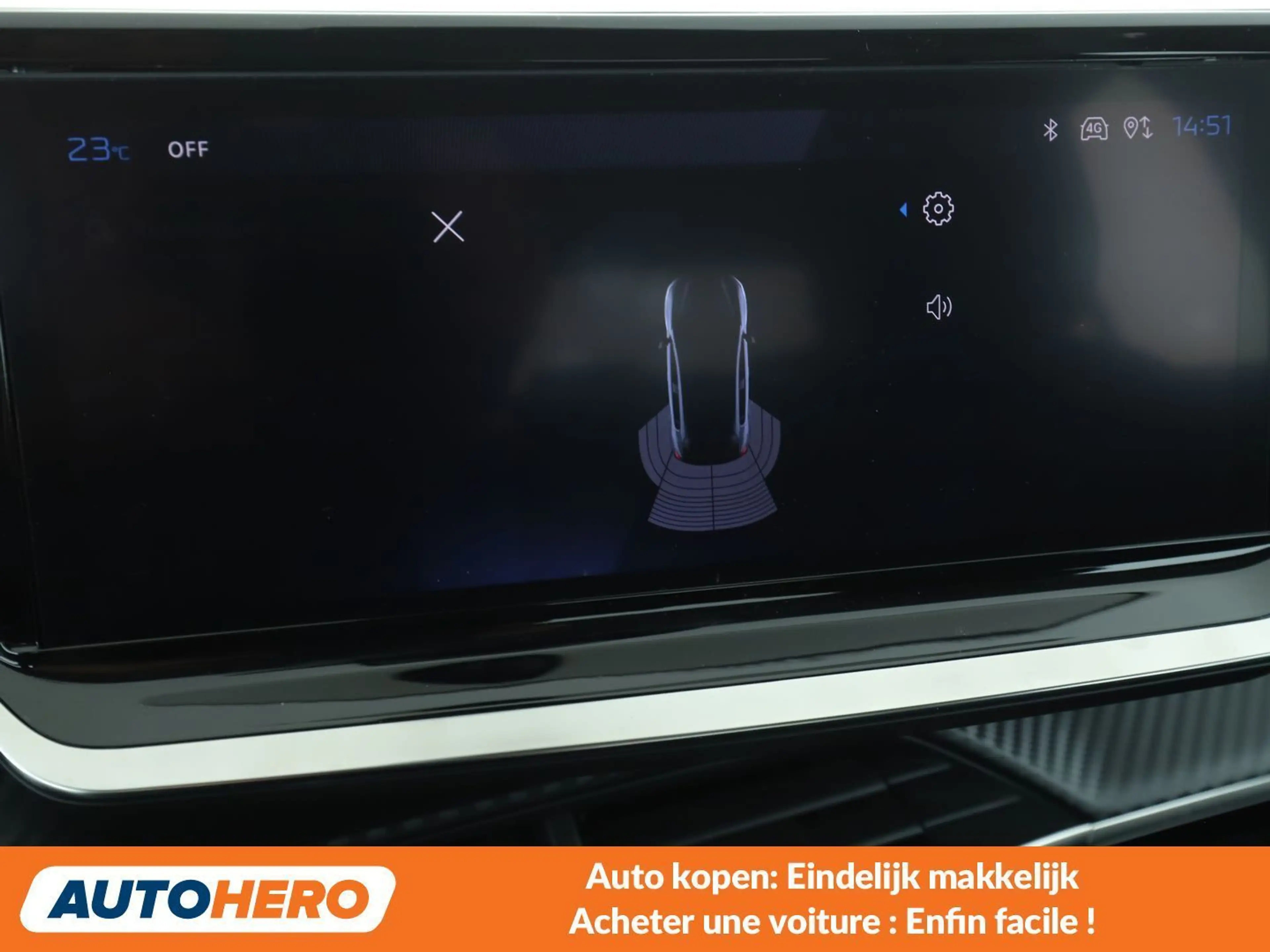 Peugeot 208 1.2 PureTech Active — photo 9