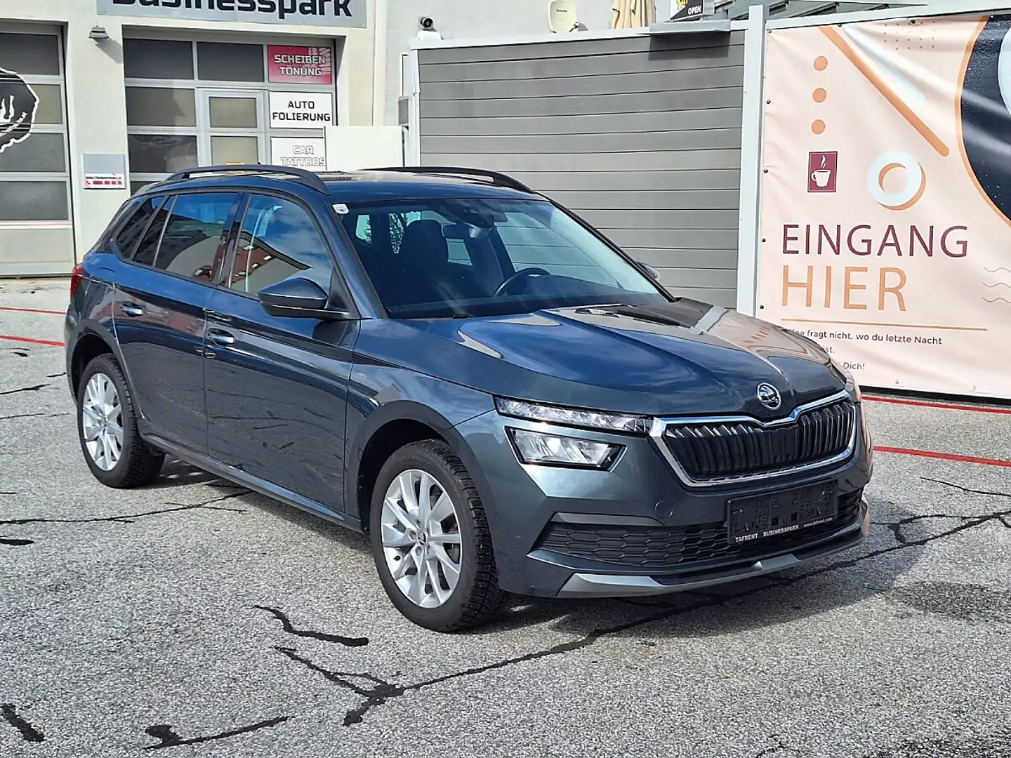 Skoda Kamiq 1,0 TSI Ambition Grau - 2