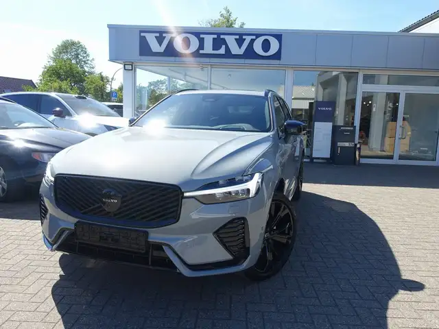 Volvo XC60 Black Edition Plus T6 AWD/AHK/HeadUP/360°