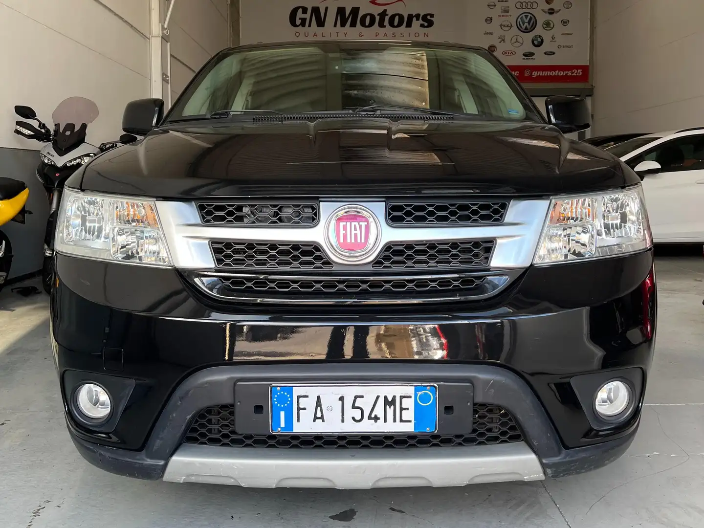 Fiat Freemont Freemont 2.0 mjt 16v Cross 4x4 170cv FINANZIABILE Schwarz - 2