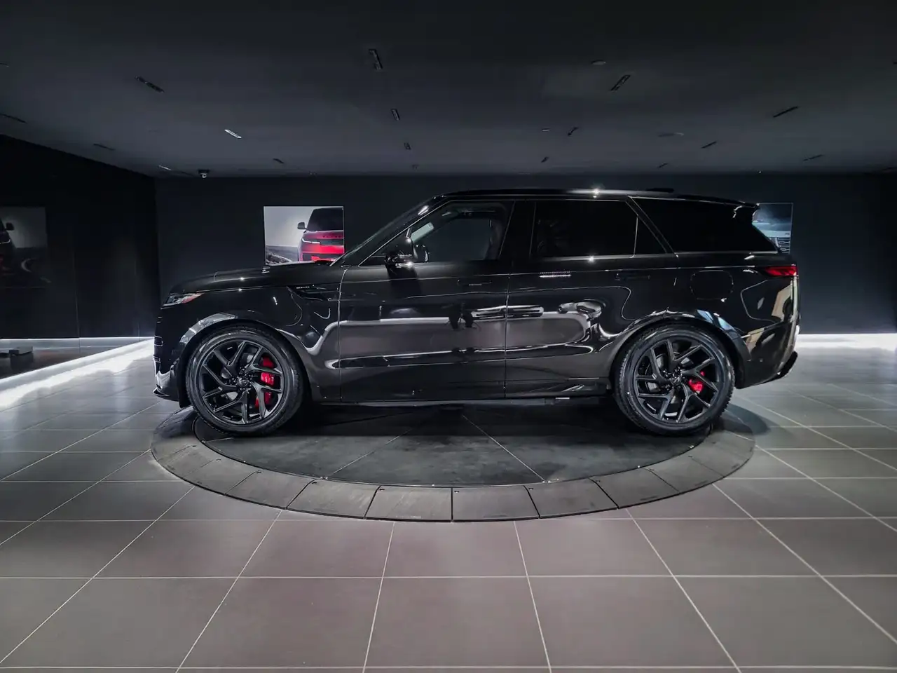Land Rover Range Rover Sport снимка Land Rover Range Rover Sport