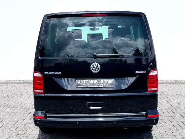 Volkswagen Multivan view 6