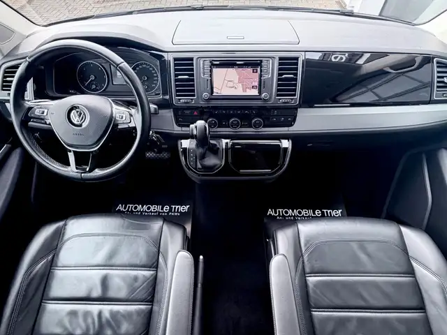 Volkswagen Multivan view 11