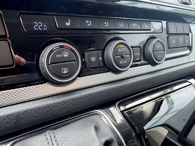 Volkswagen Multivan view 20