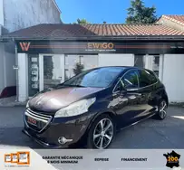 Peugeot 208 1.6 E-HDI 92CV FELINE