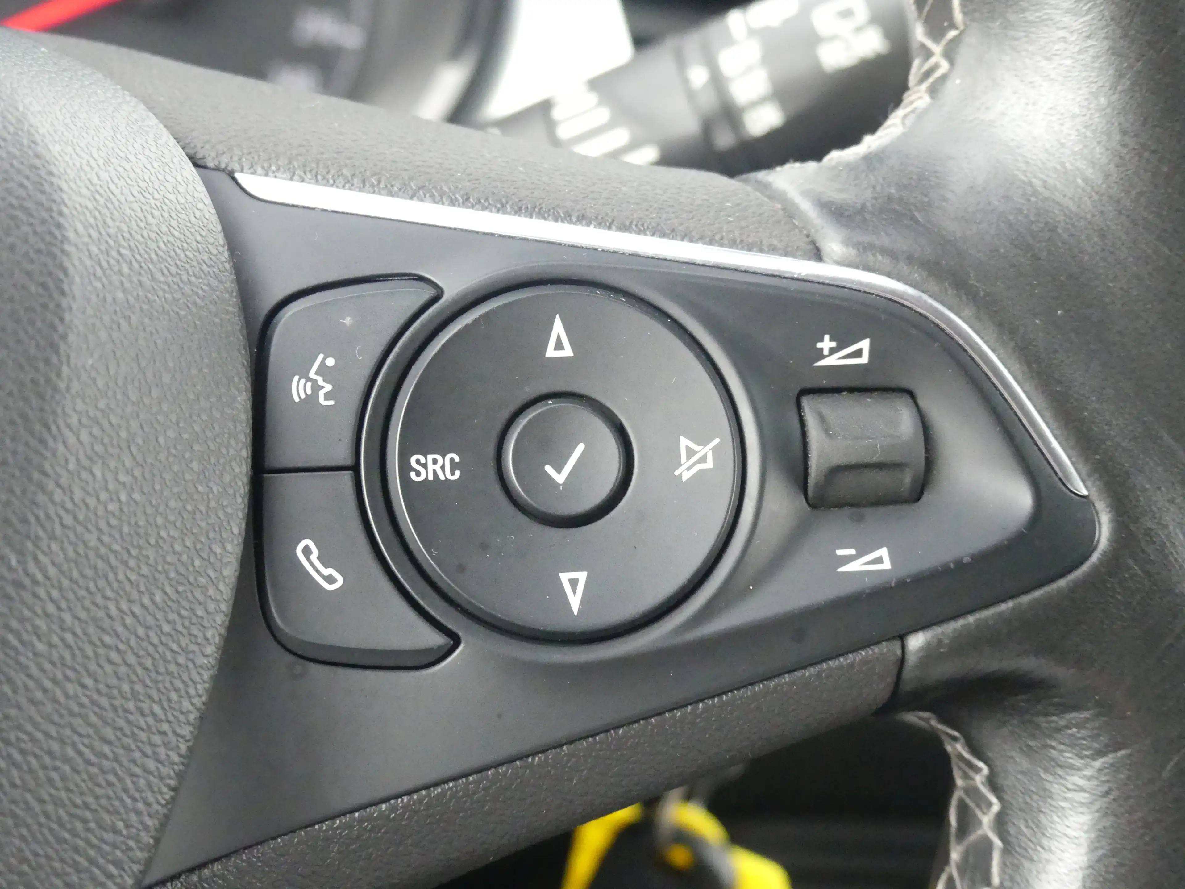Opel Crossland X 1.2 Turbo Edition 2020 | AIRCO | APPLE CARPLAY / A — photo 17