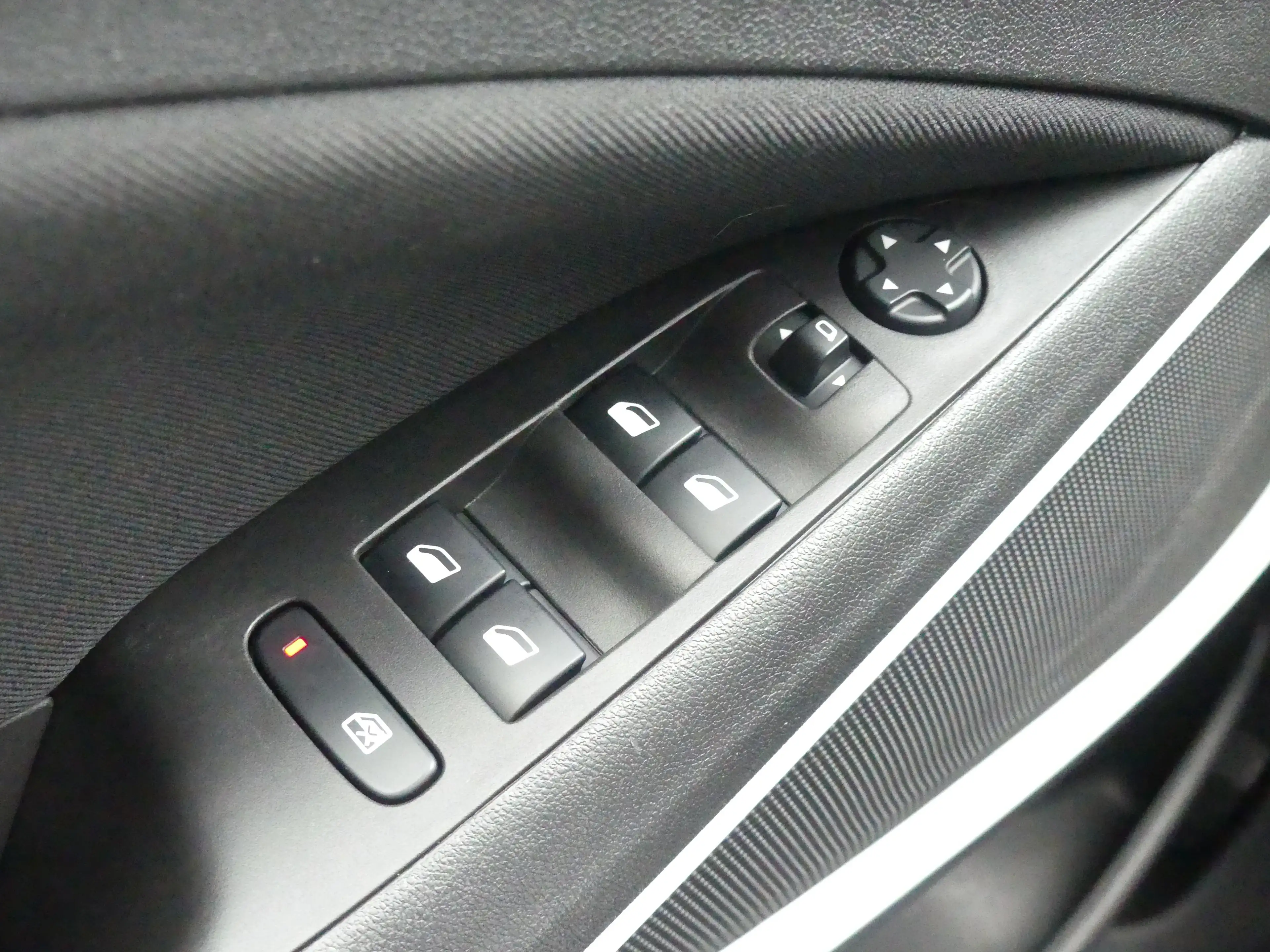 Opel Crossland X 1.2 Turbo Edition 2020 | AIRCO | APPLE CARPLAY / A — photo 27