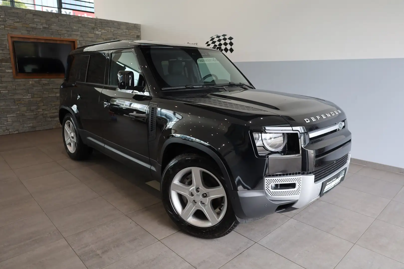 Land Rover Defender Defender 110 P300e 2.0PHEV S Nero - 1