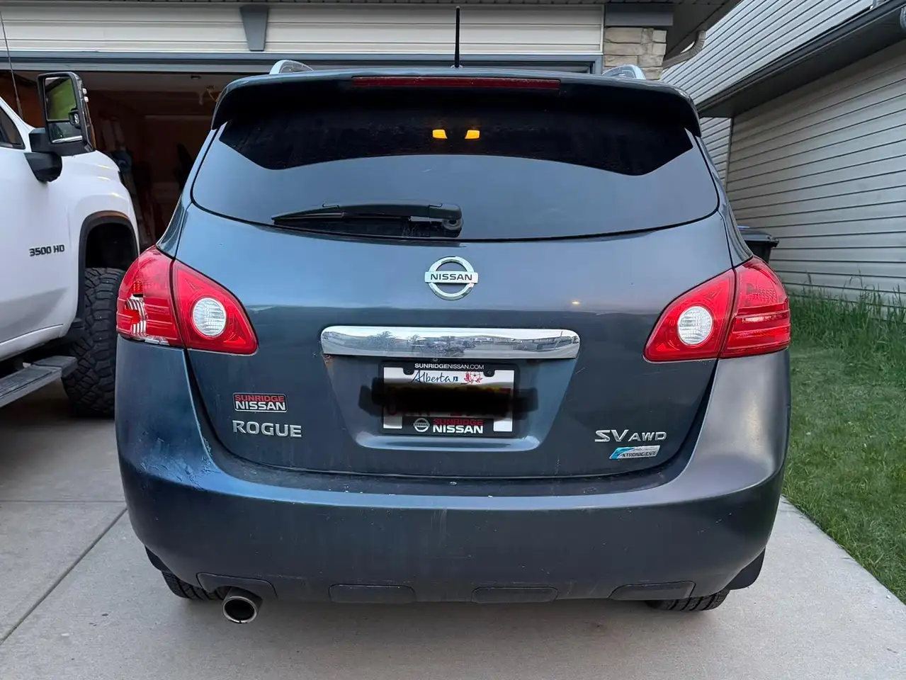 Nissan Rogue снимка Nissan Rogue