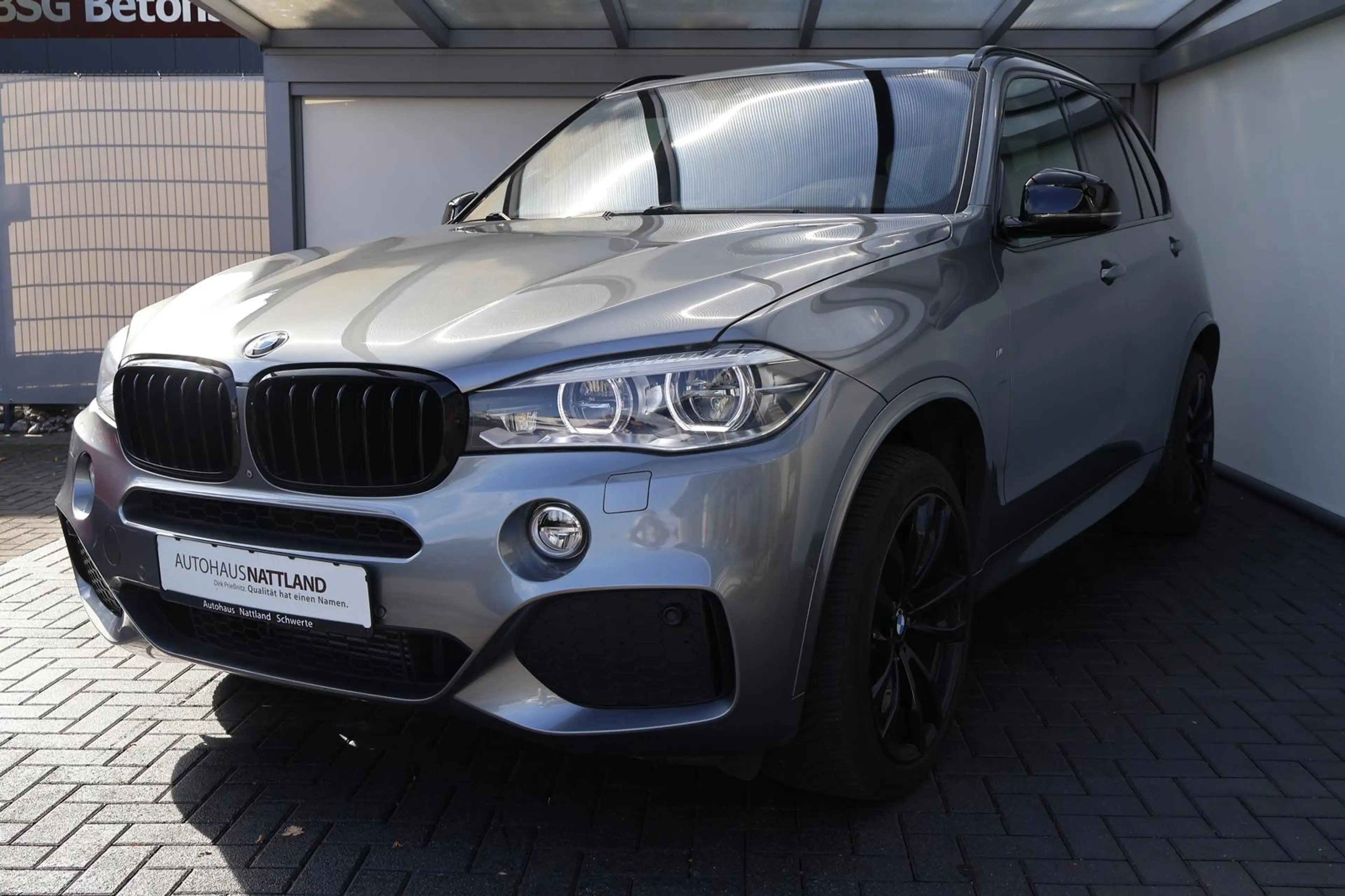 BMW X5 xDrive 40d M Sport AHK B&O Pano Rear-Ent. 360° — photo 4