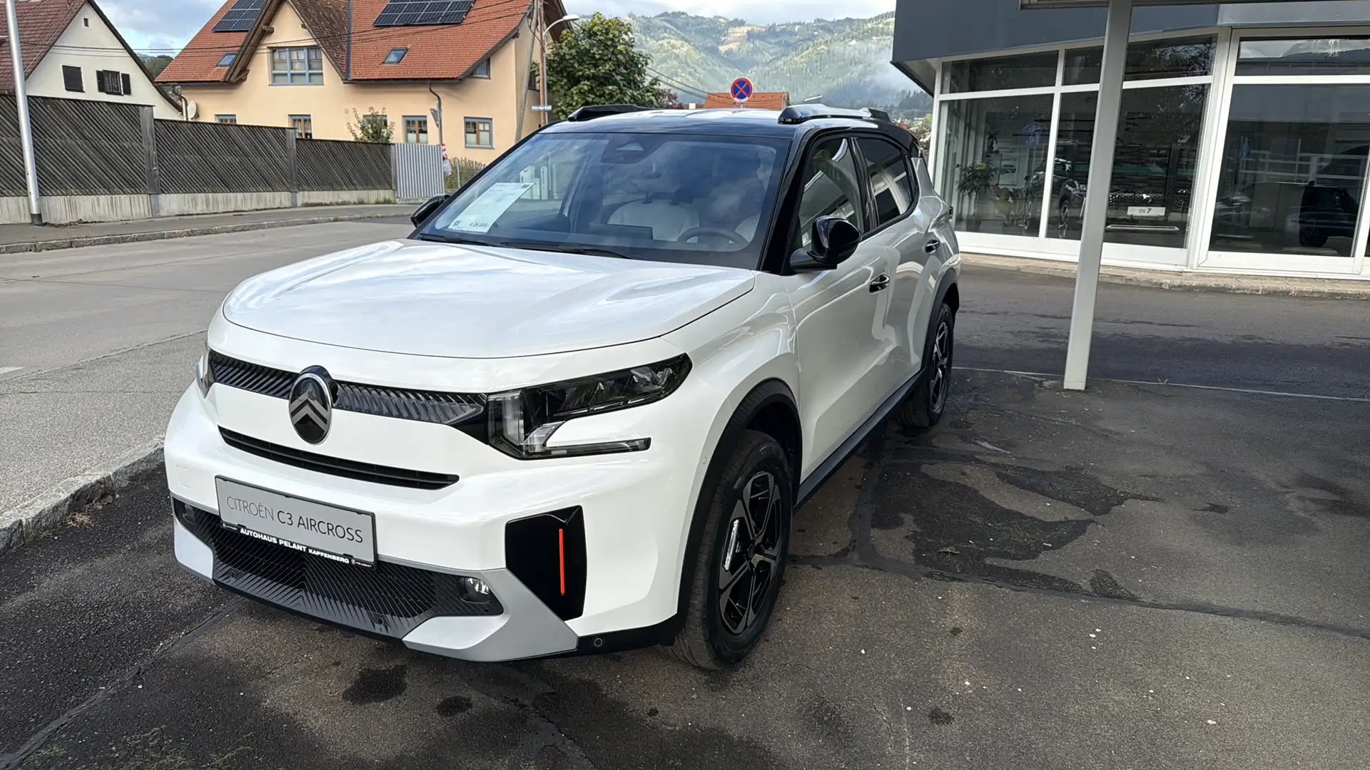Citroen C3 Aircross Hybrid 145 MAX Weiß - 1