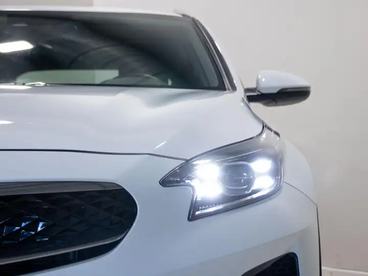 Kia XCeed 1.6 GDi PHEV eDrive 2022, foto 3