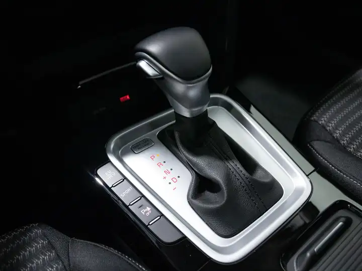 Kia XCeed 1.6 GDi PHEV eDrive 2022, foto 10