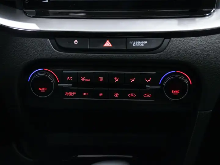 Kia XCeed 1.6 GDi PHEV eDrive 2022, foto 17