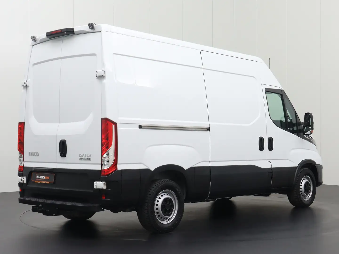 Iveco Daily 35S18 3.0L Hi-Matic Automaat L2H2 | Luchtvering | Wit - 2