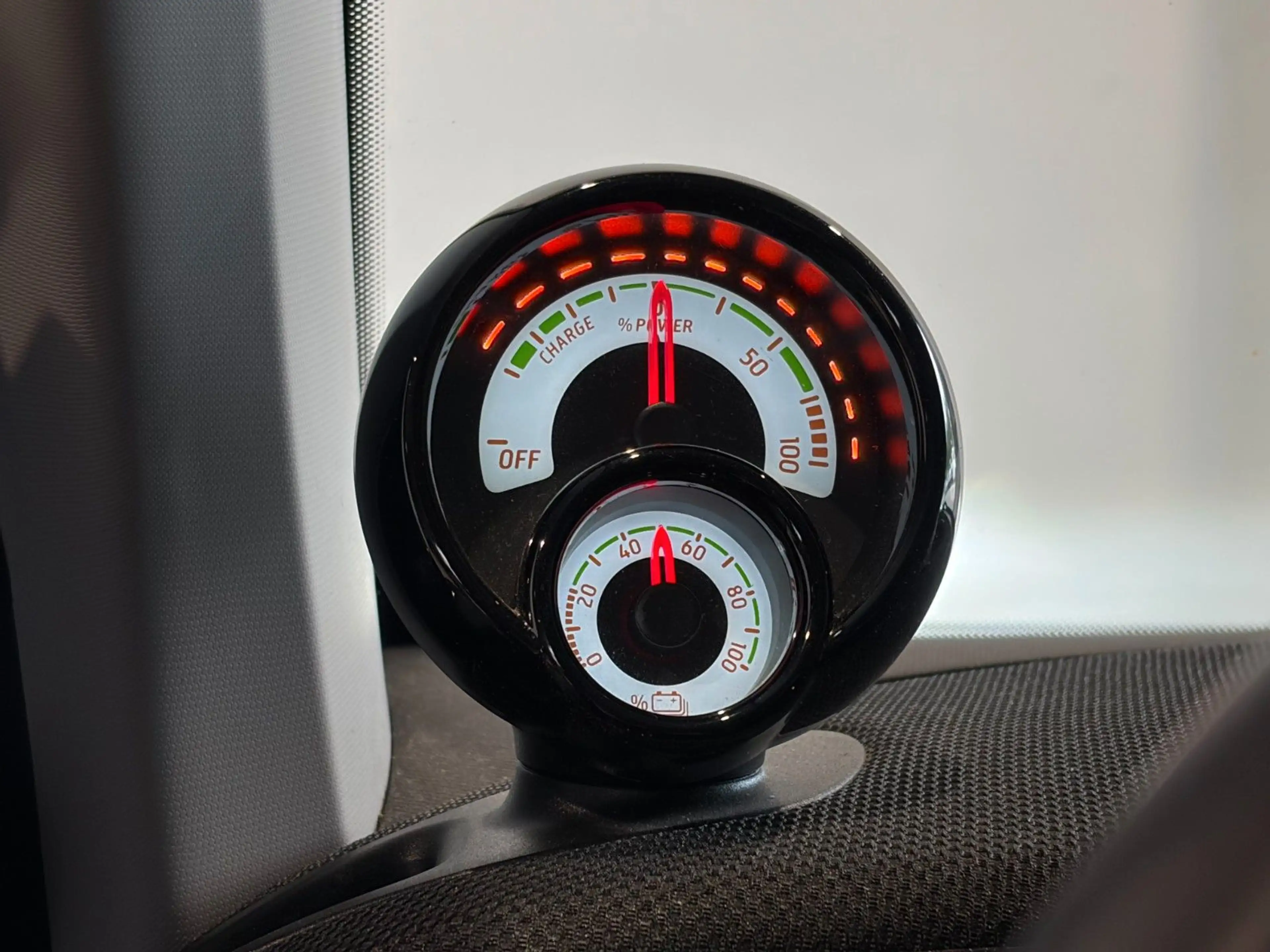 smart forTwo fortwo cabrio electric drive / EQ — photo 13
