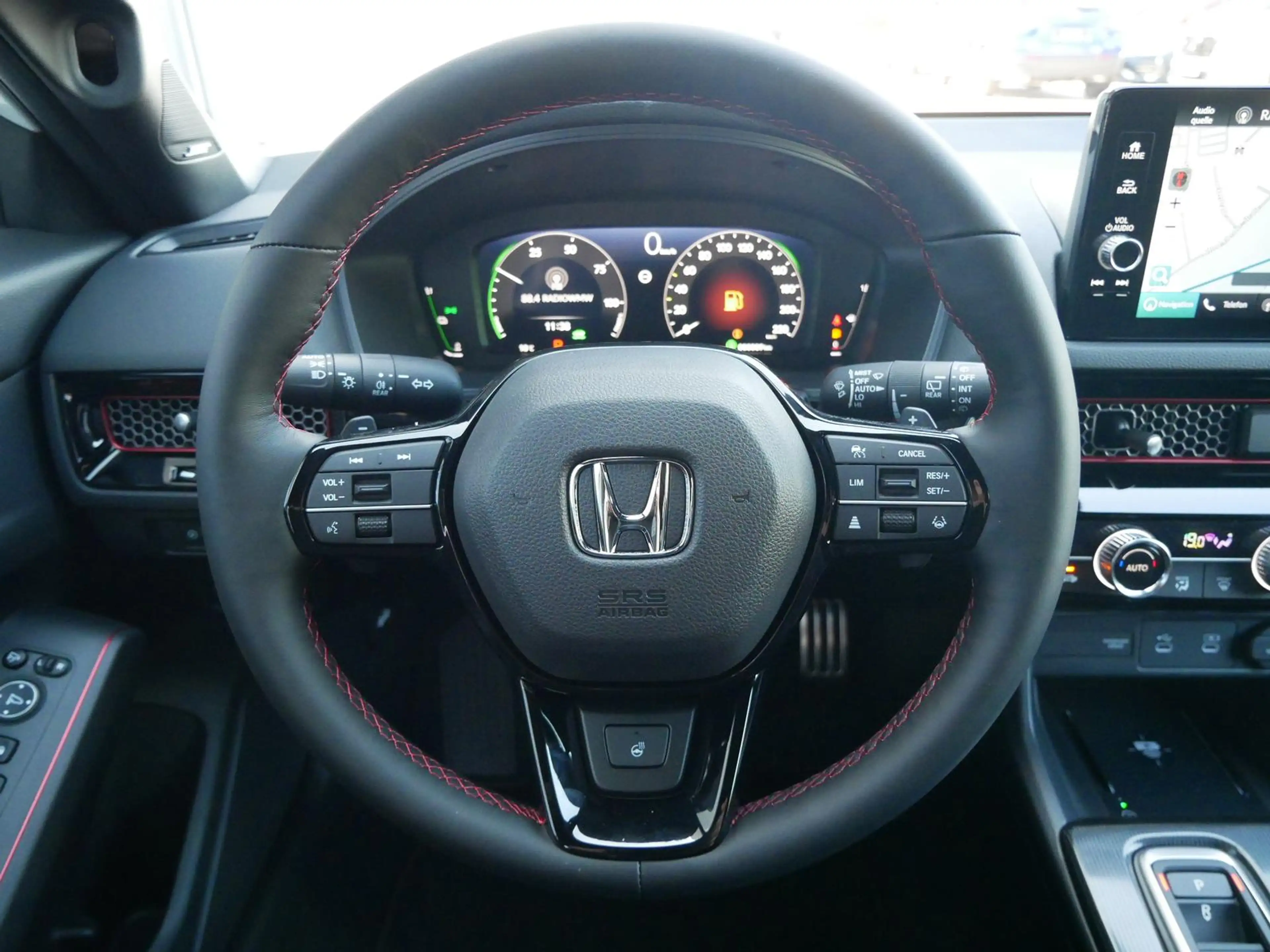 Honda Civic 2.0 e:HEV Sport 2027 S+ Shift+Bose+Kamera — photo 14