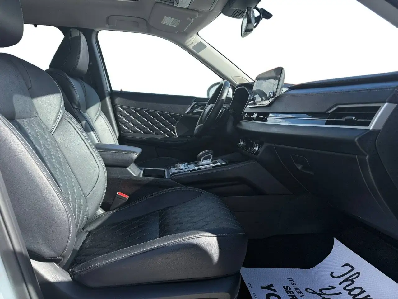 Mitsubishi Outlander снимка Mitsubishi Outlander