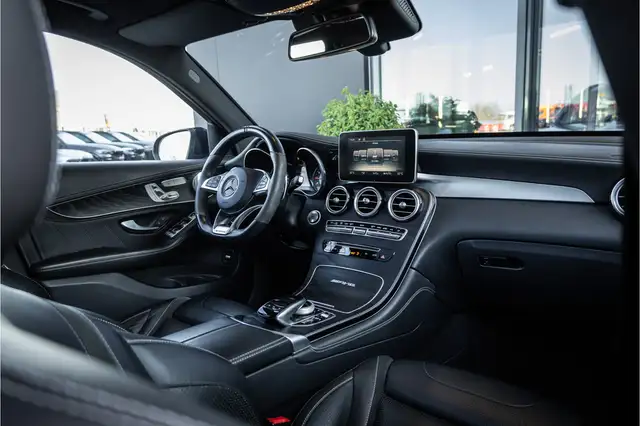 Mercedes-Benz GLC view 10