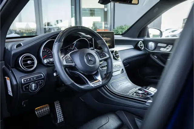 Mercedes-Benz GLC view 8