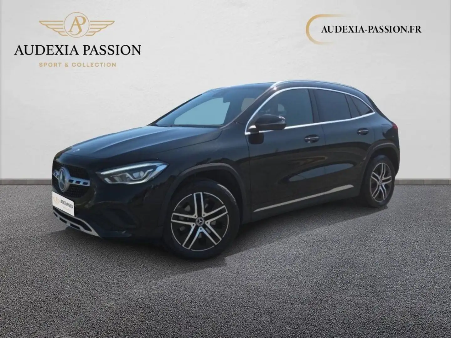 Mercedes-Benz GLA 200 200 d 8G-DCT Progressive Line Schwarz - 1