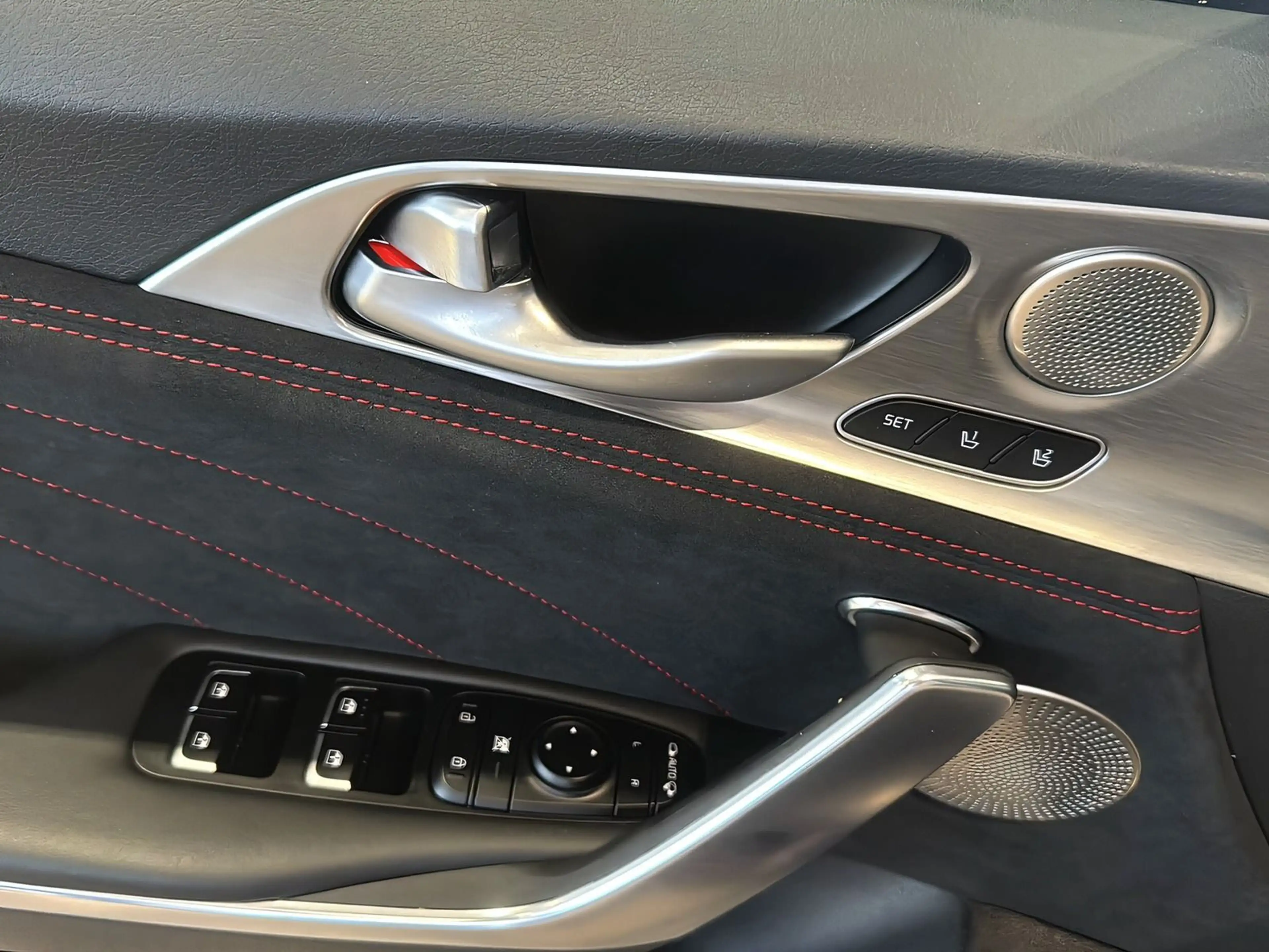 Kia Stinger 3.3 GT 4WD +KAMERA+HUD+LED+ — photo 20