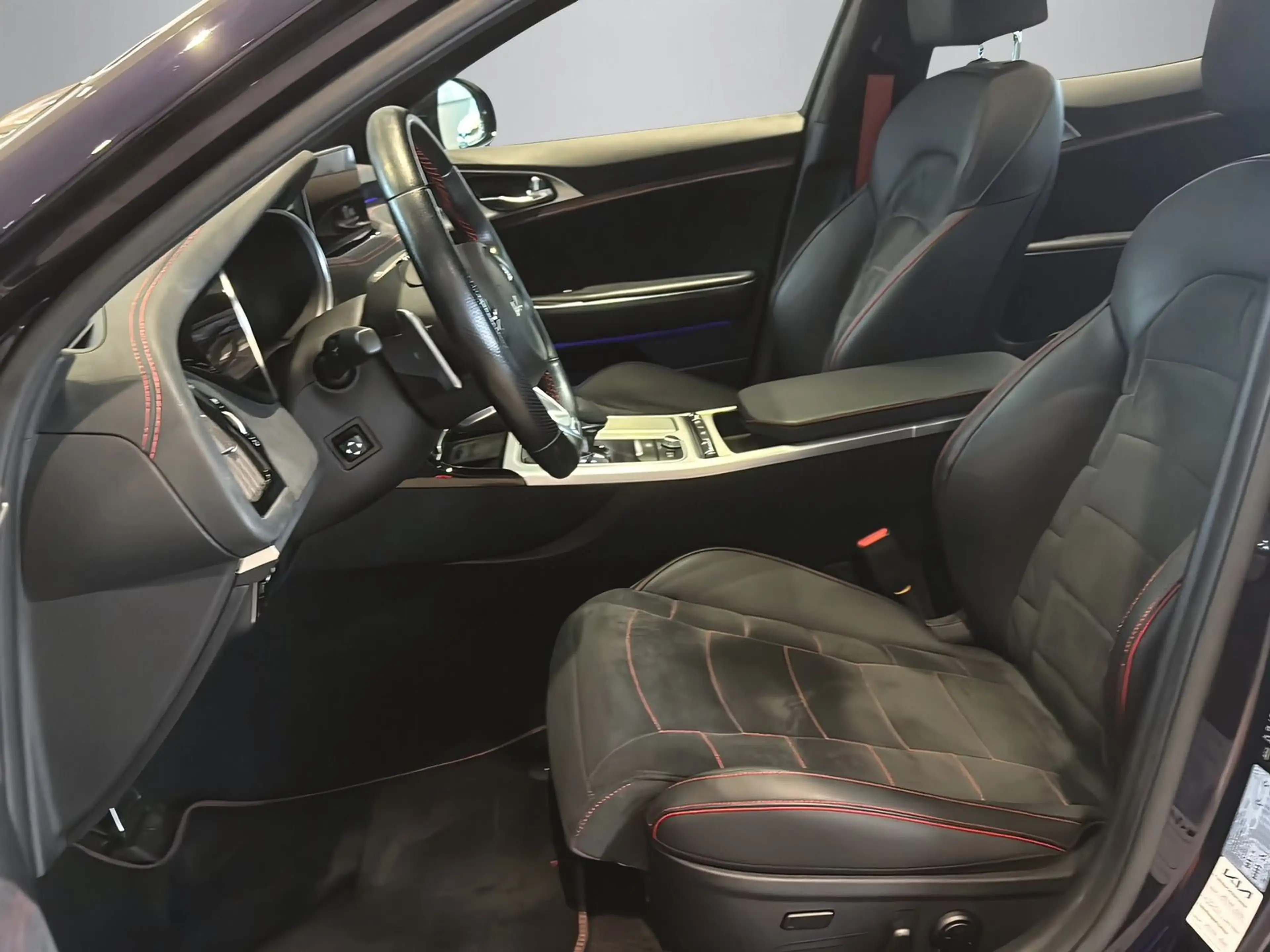 Kia Stinger 3.3 GT 4WD +KAMERA+HUD+LED+ — photo 6