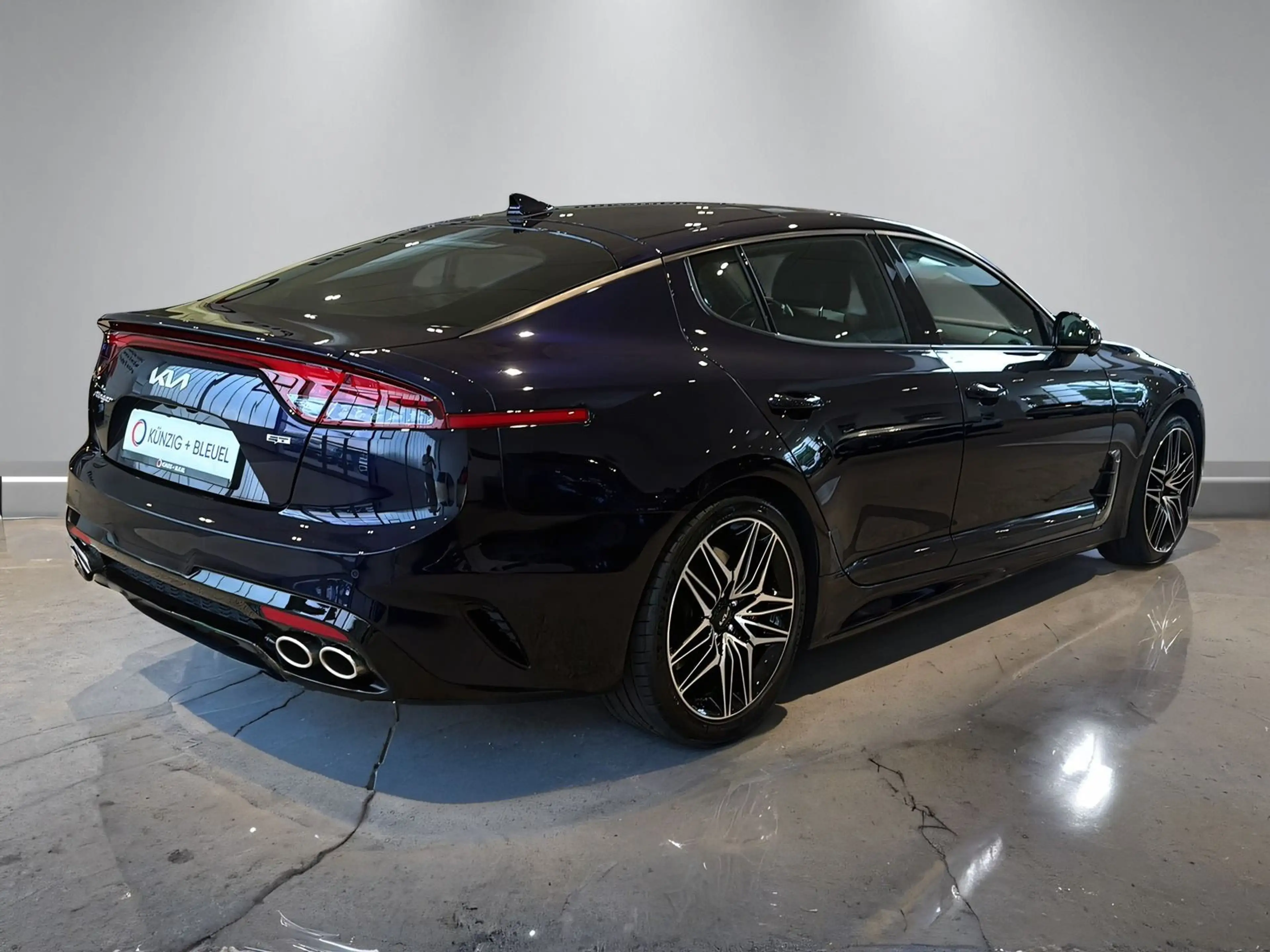 Kia Stinger 3.3 GT 4WD +KAMERA+HUD+LED+ — photo 15