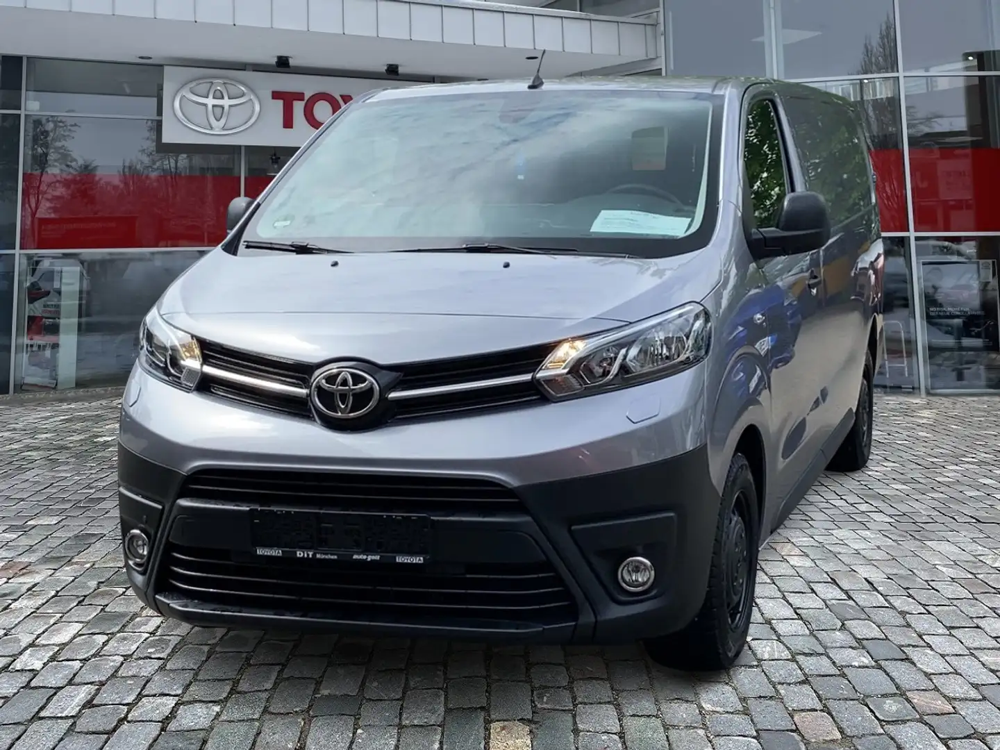 Toyota Proace Kasten 2.0 D-4D L2 Kasten Meister Plateado - 2