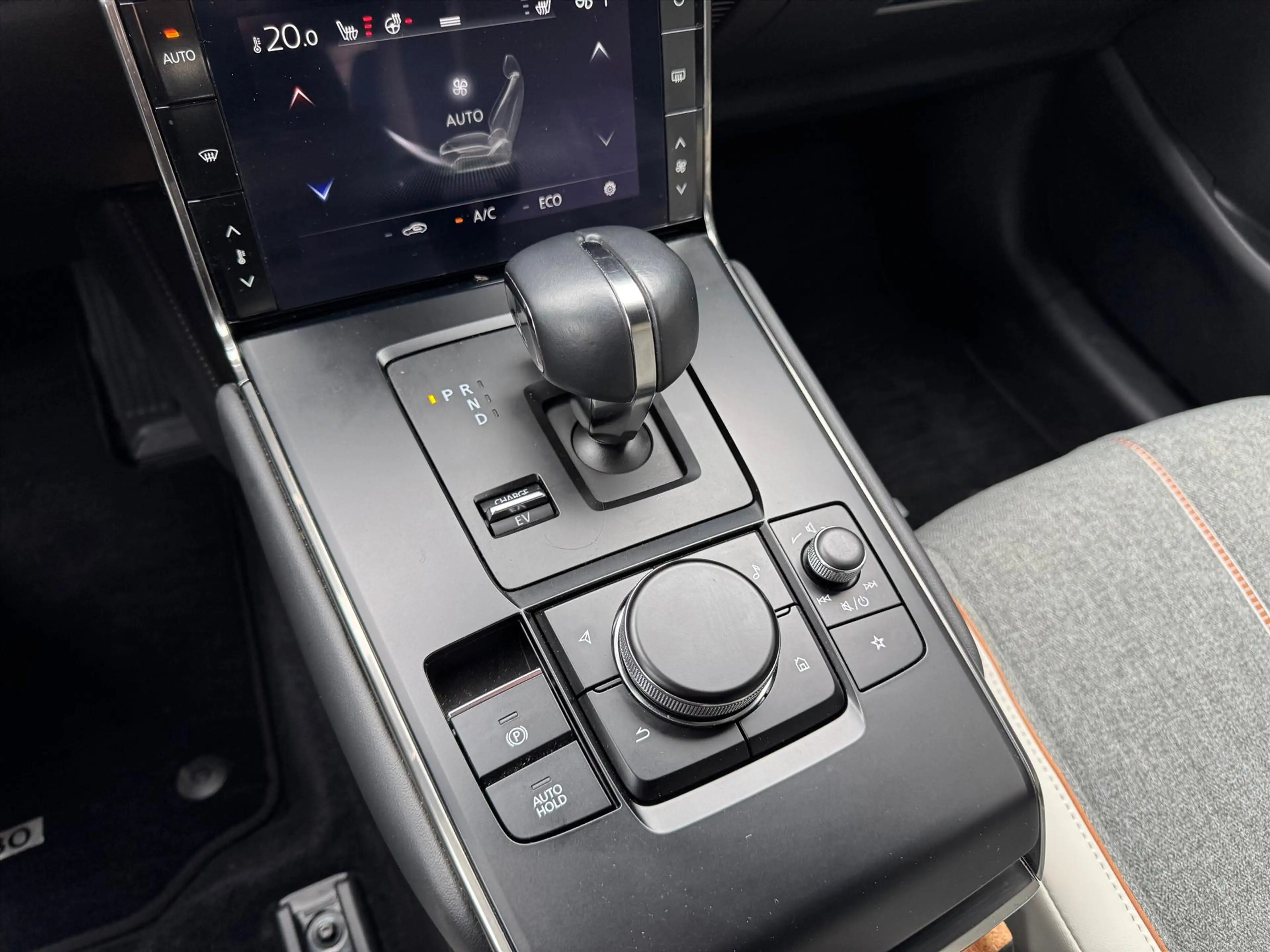 Mazda MX-30 e-SkyActiv R-EV 170pk Makoto | Geheugenfunctie, Bo — photo 24