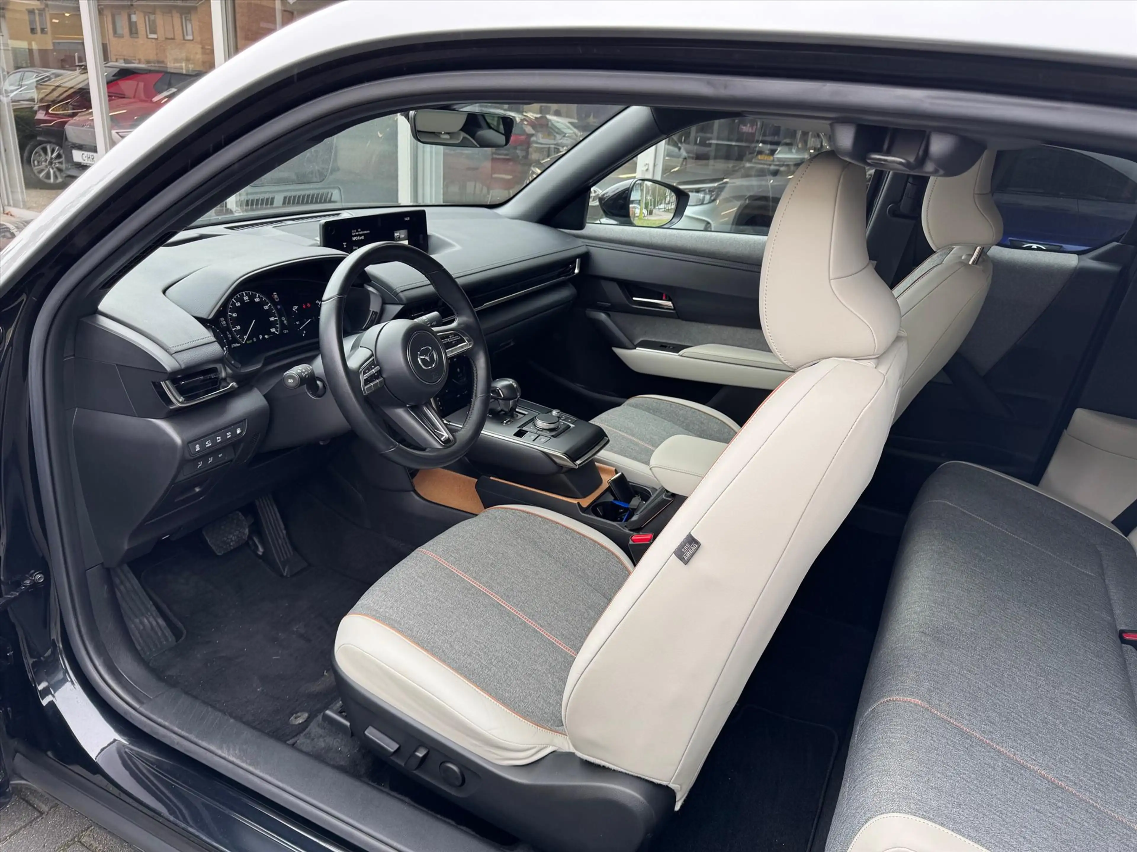 Mazda MX-30 e-SkyActiv R-EV 170pk Makoto | Geheugenfunctie, Bo — photo 11
