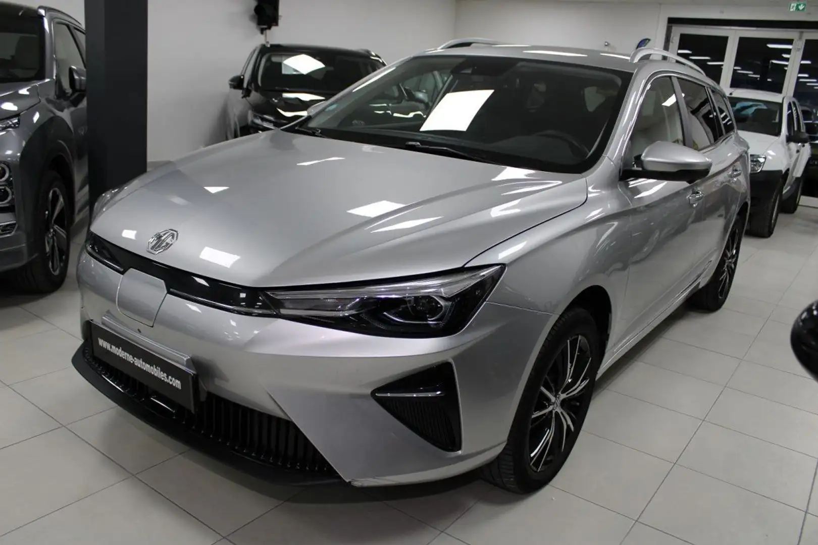 MG MG5 EV 156CH - 61KWH LUXURY Gri - 1