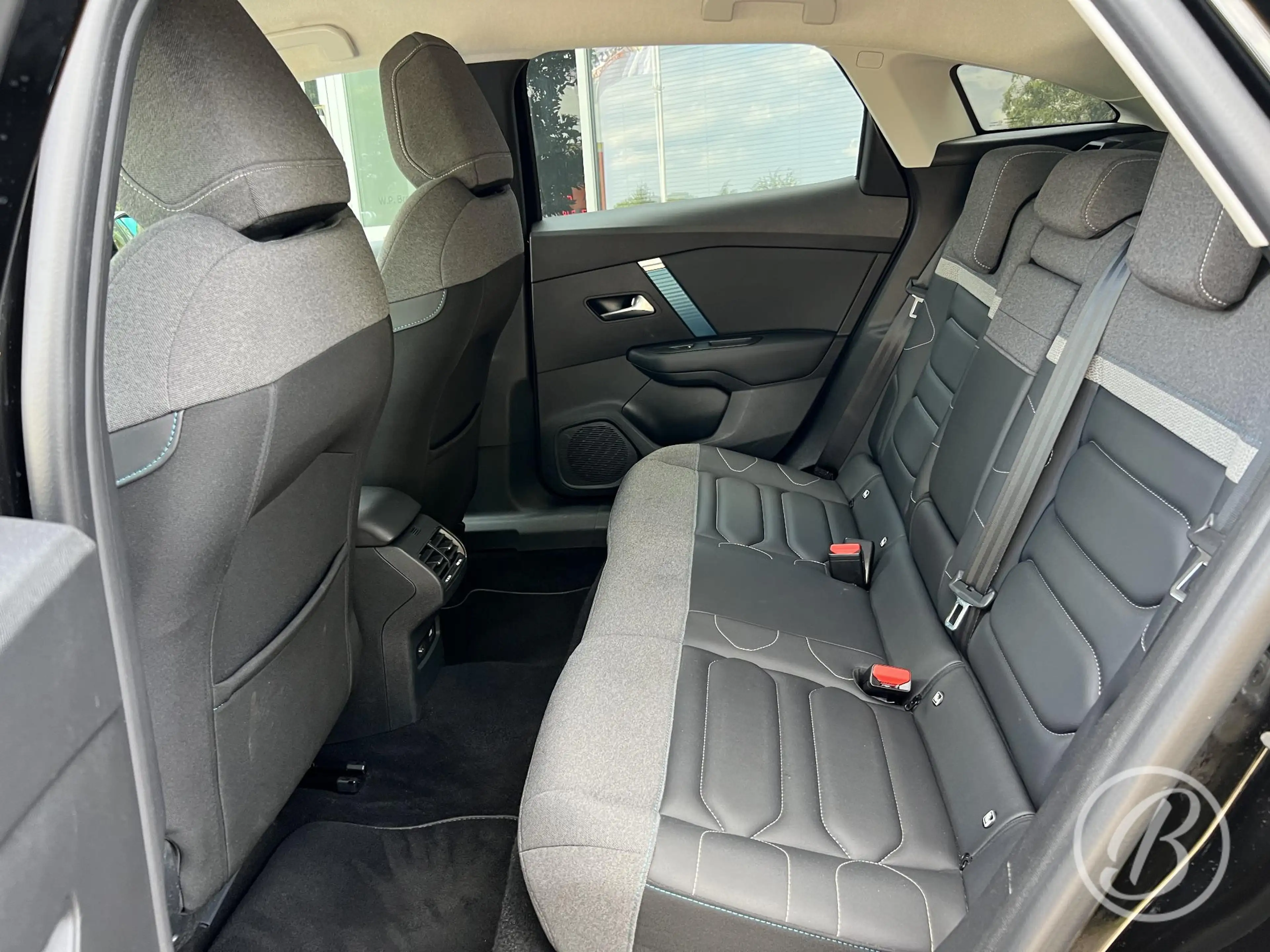 Citroen E-C4 Electric EV 50kWh 136 pk Shine Automaat Range tot 315 km Ke — photo 8