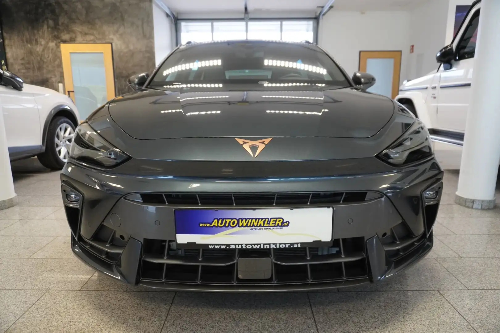 CUPRA Leon 1.5 TSI MY 2025 Silber - 2