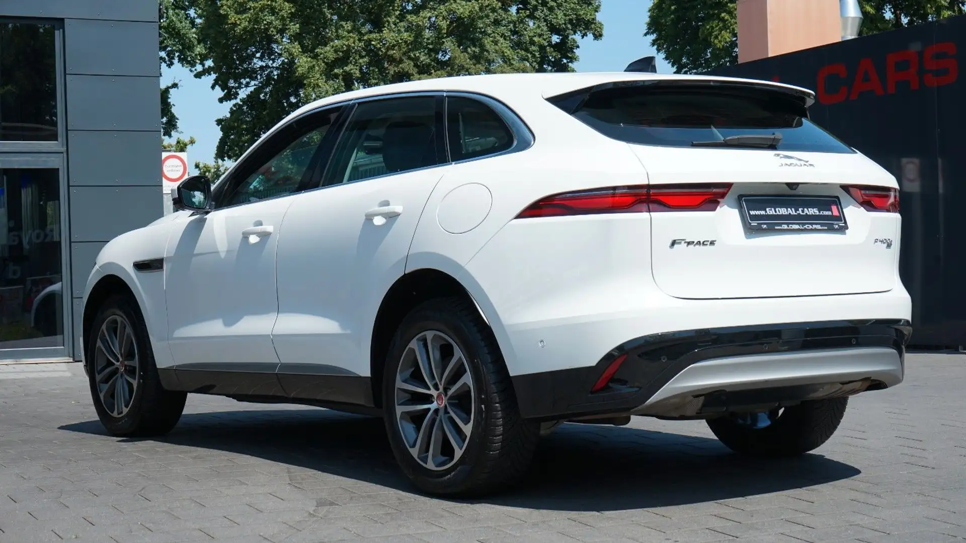 Jaguar F-Pace F-PACE P400e AWD PLUG-IN PHEV*VIRTUAL*360°*19"* Weiß - 2