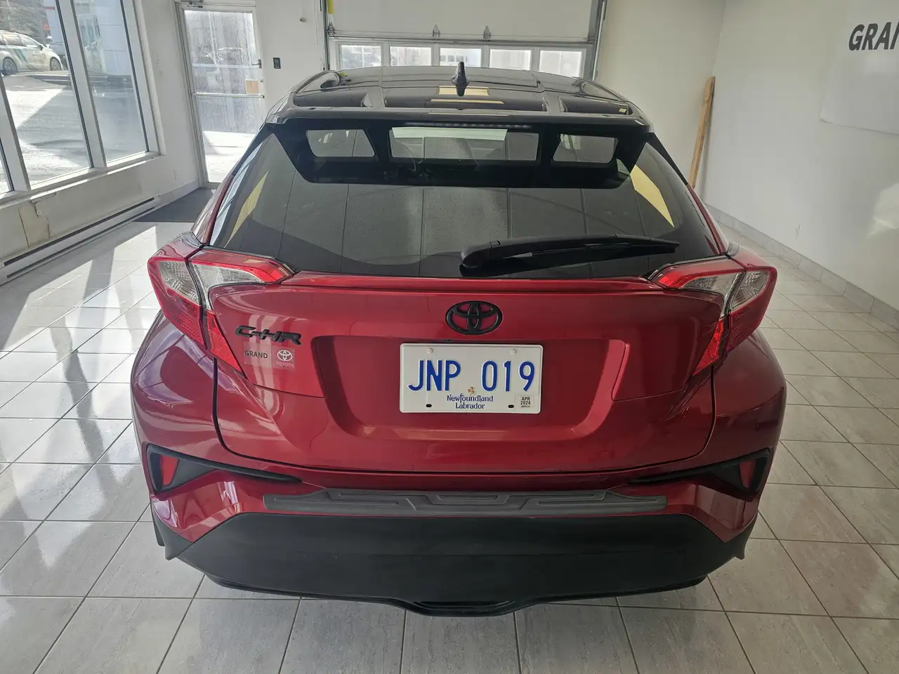 Toyota C-HR снимка Toyota C-HR