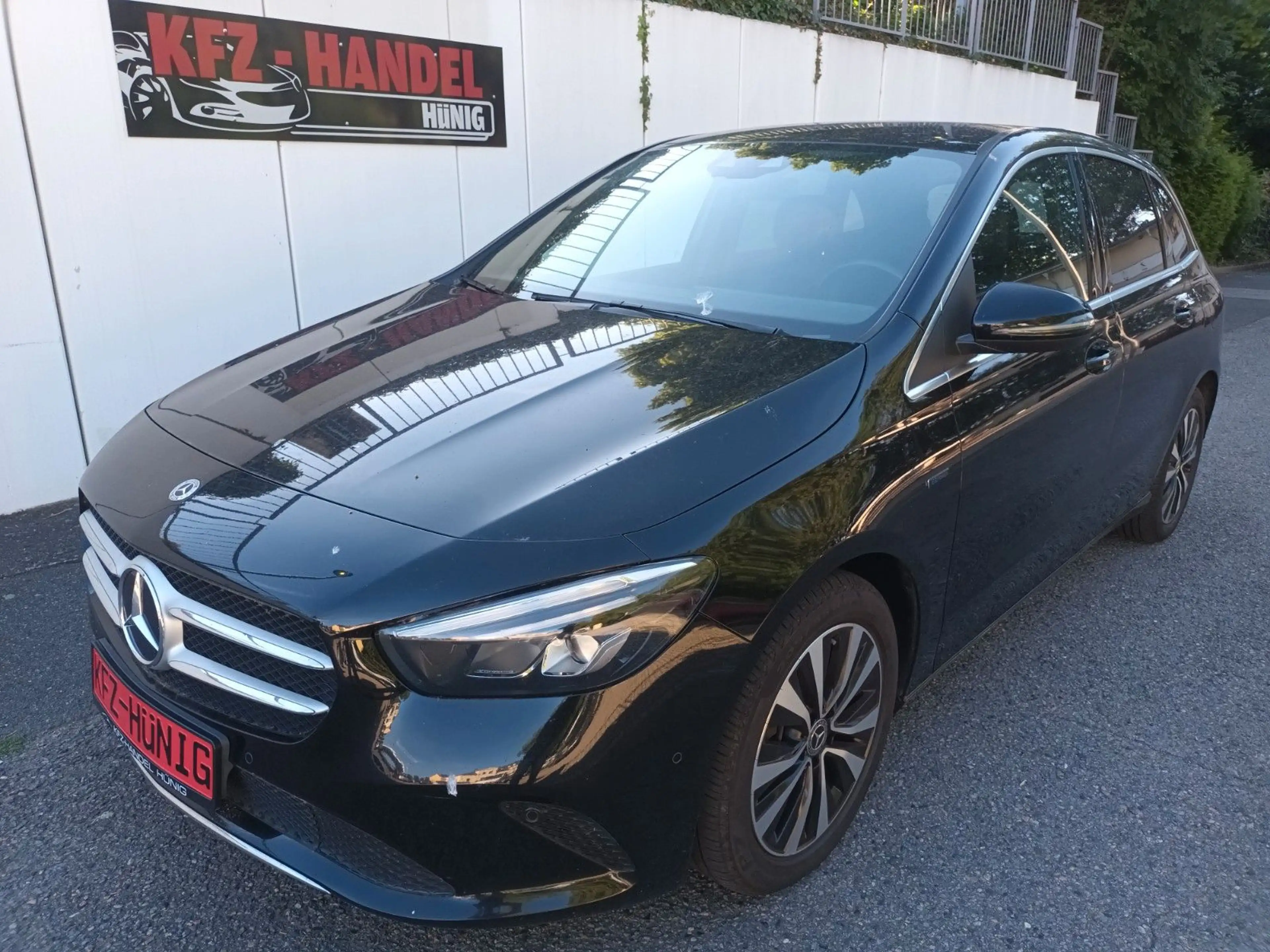Mercedes-Benz B 250 E NAVI+LED+AHK+GARANTIE 11/2027+ZERTIFIKAT