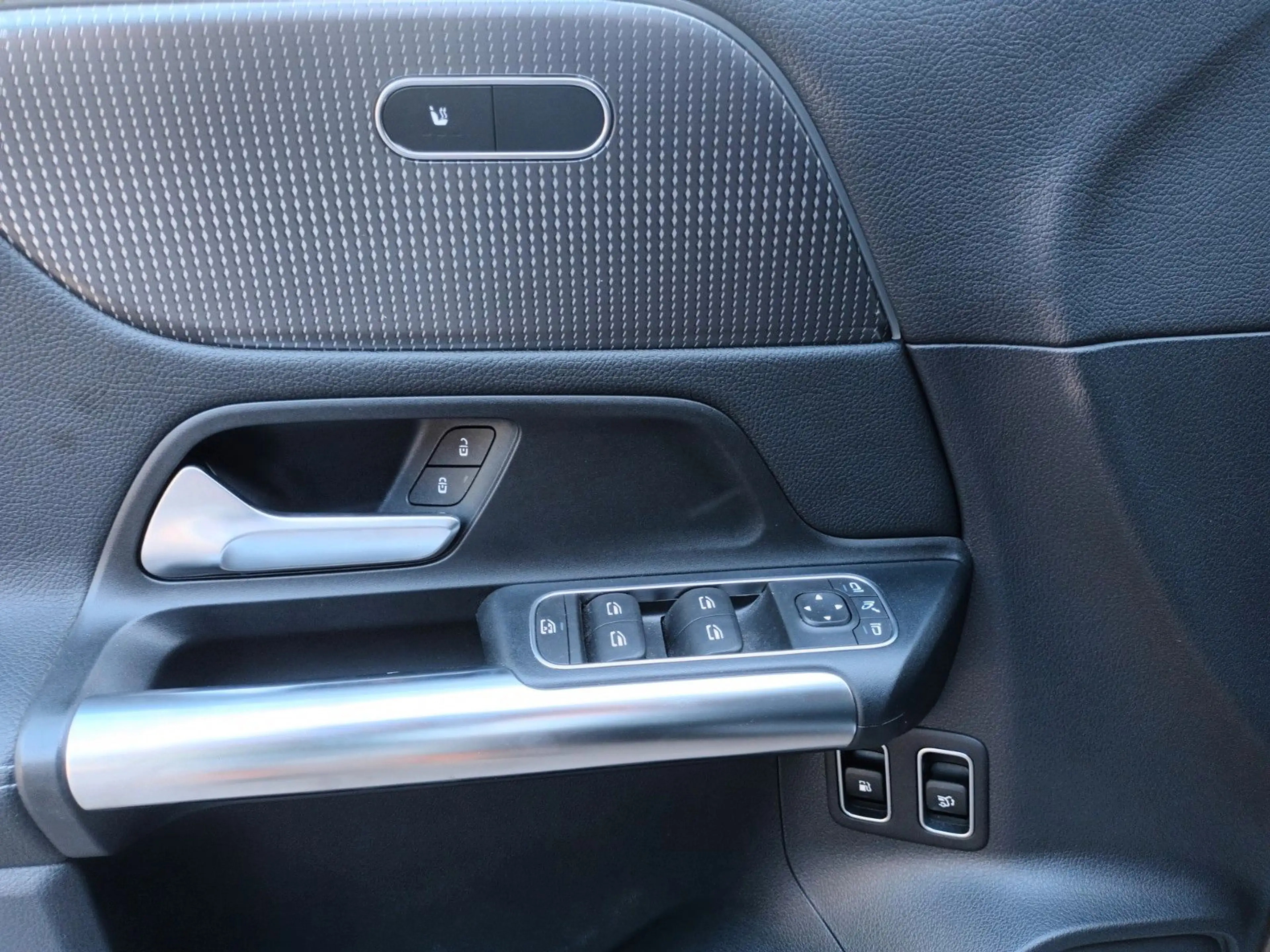 Mercedes-Benz B 250 E NAVI+LED+AHK+GARANTIE 11/2027+ZERTIFIKAT — photo 14
