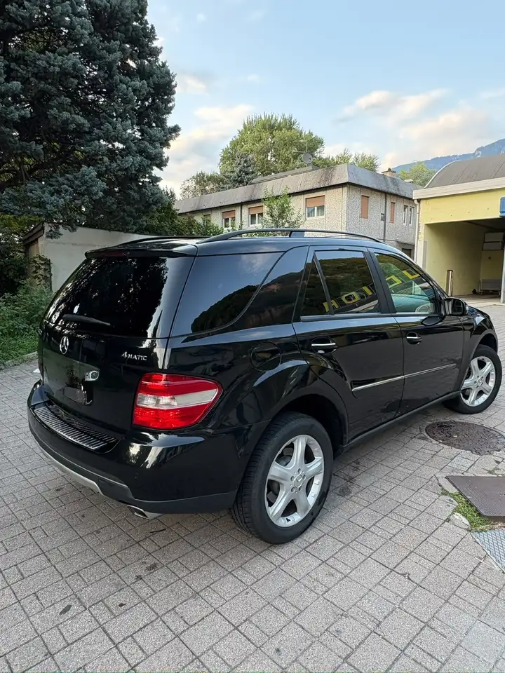 Mercedes-Benz ML 320