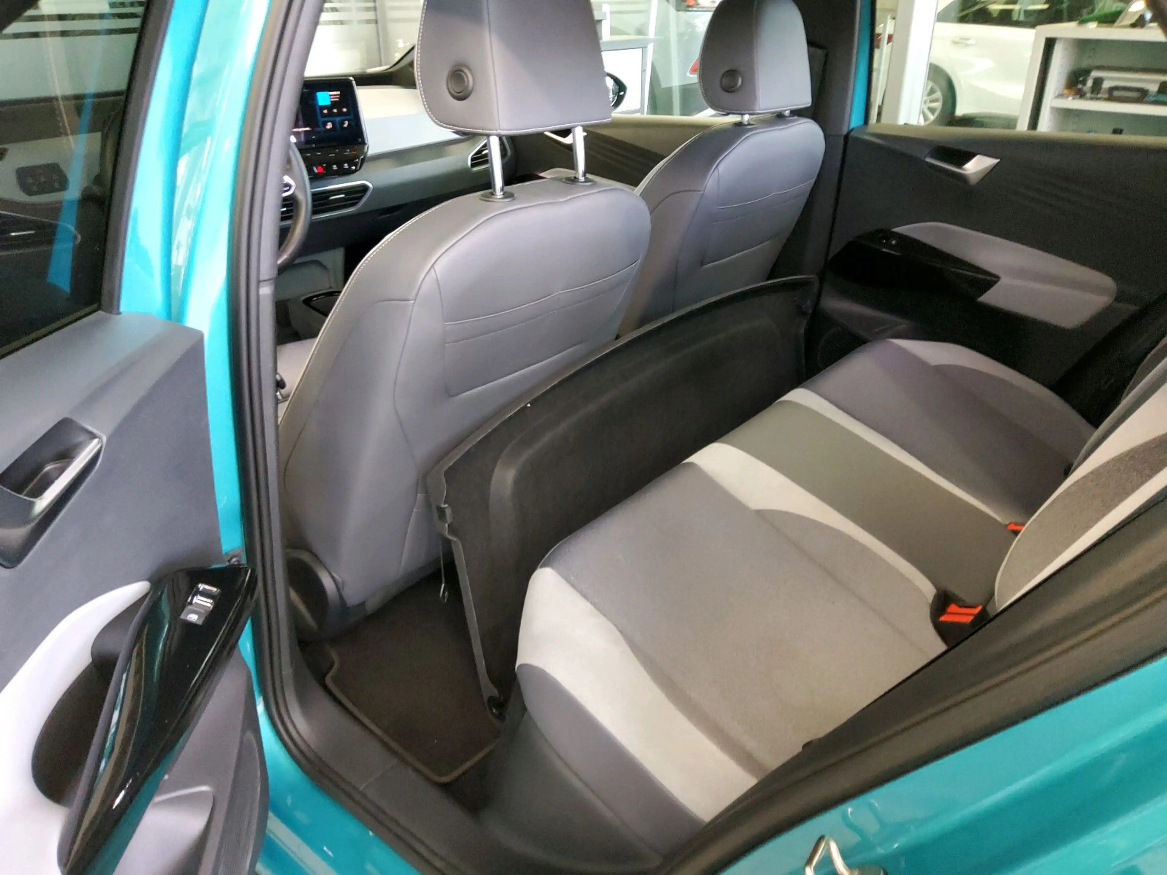 Volkswagen ID.3 Pro Max Wärmepumpe R.Kamera Pano Matrix AHK — photo 9