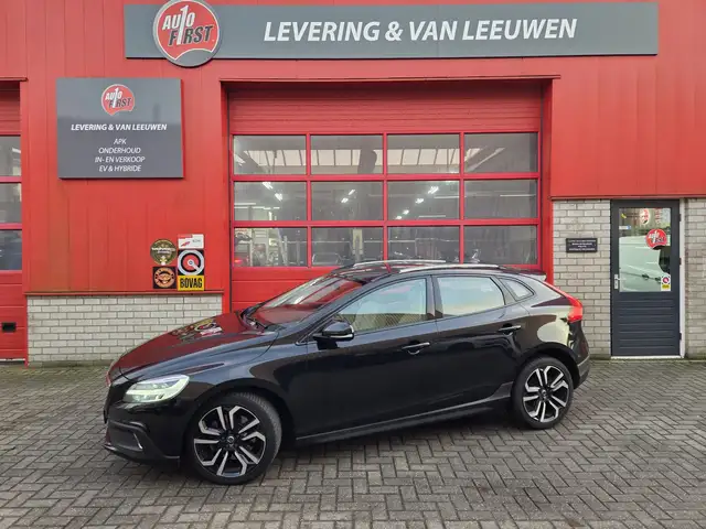 Volvo V40 Cross Country 1.5 T3 Nordic+ Automaat Luxury Lederen bekleding/