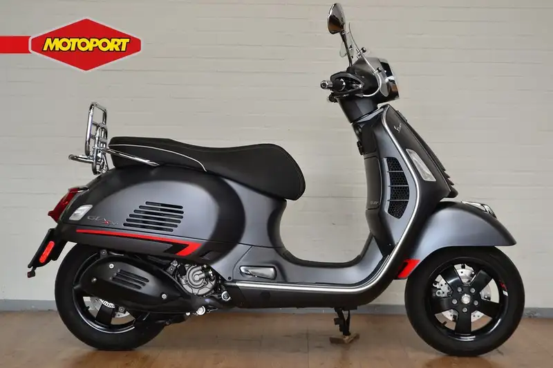 Vespa GTS Touring 300