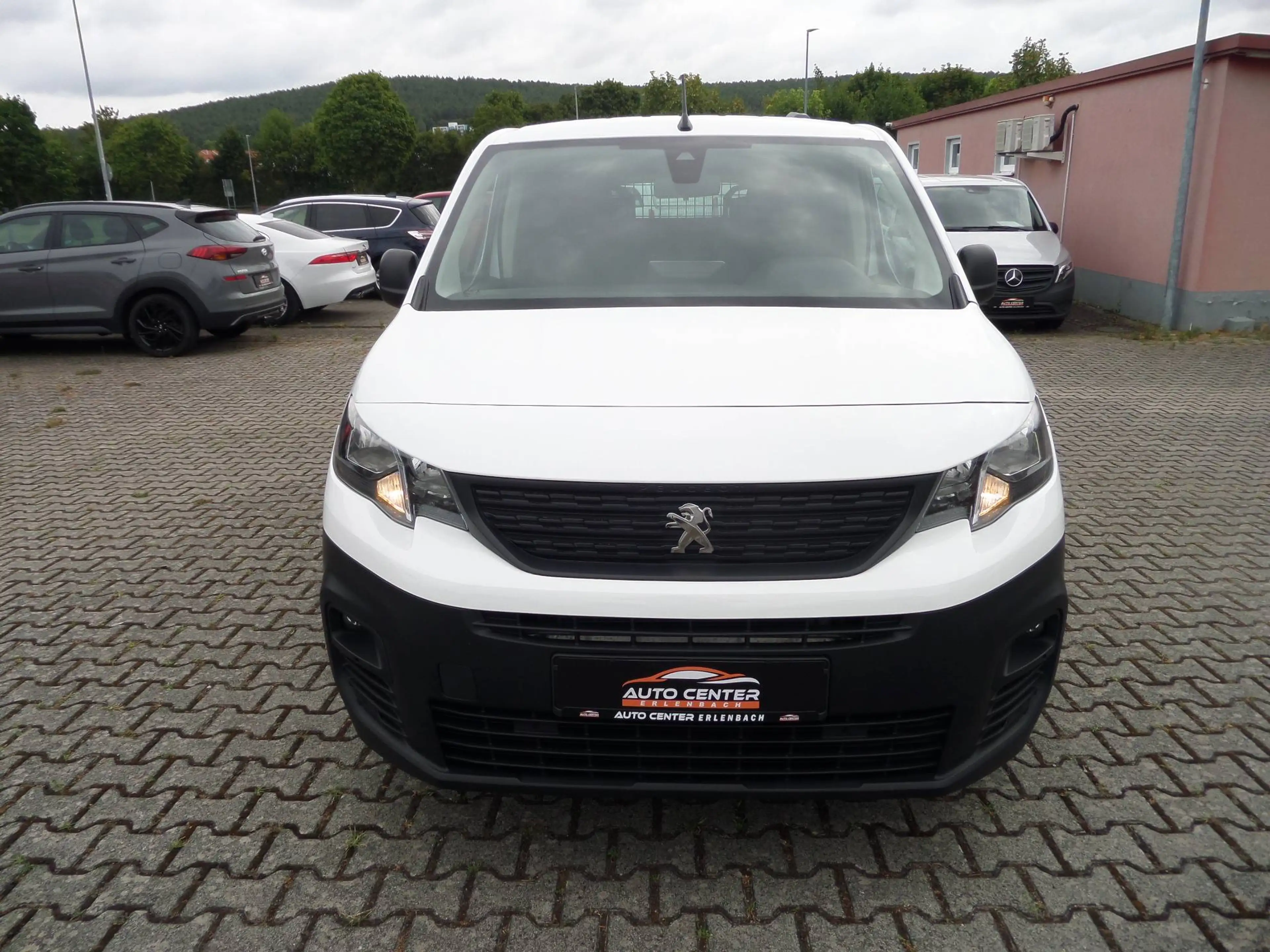 Peugeot Partner Premium 1.5 BlueHDI+Sortimo+Schraubstock+Navi+Klima+PDC+SHZ+Tempo+1.Hand — photo 5