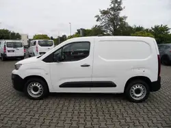 Peugeot Partner Premium 1.5 BlueHDI+Sortimo+Schraubstock+Navi+Klima+PDC+SHZ+Tempo+1.Hand